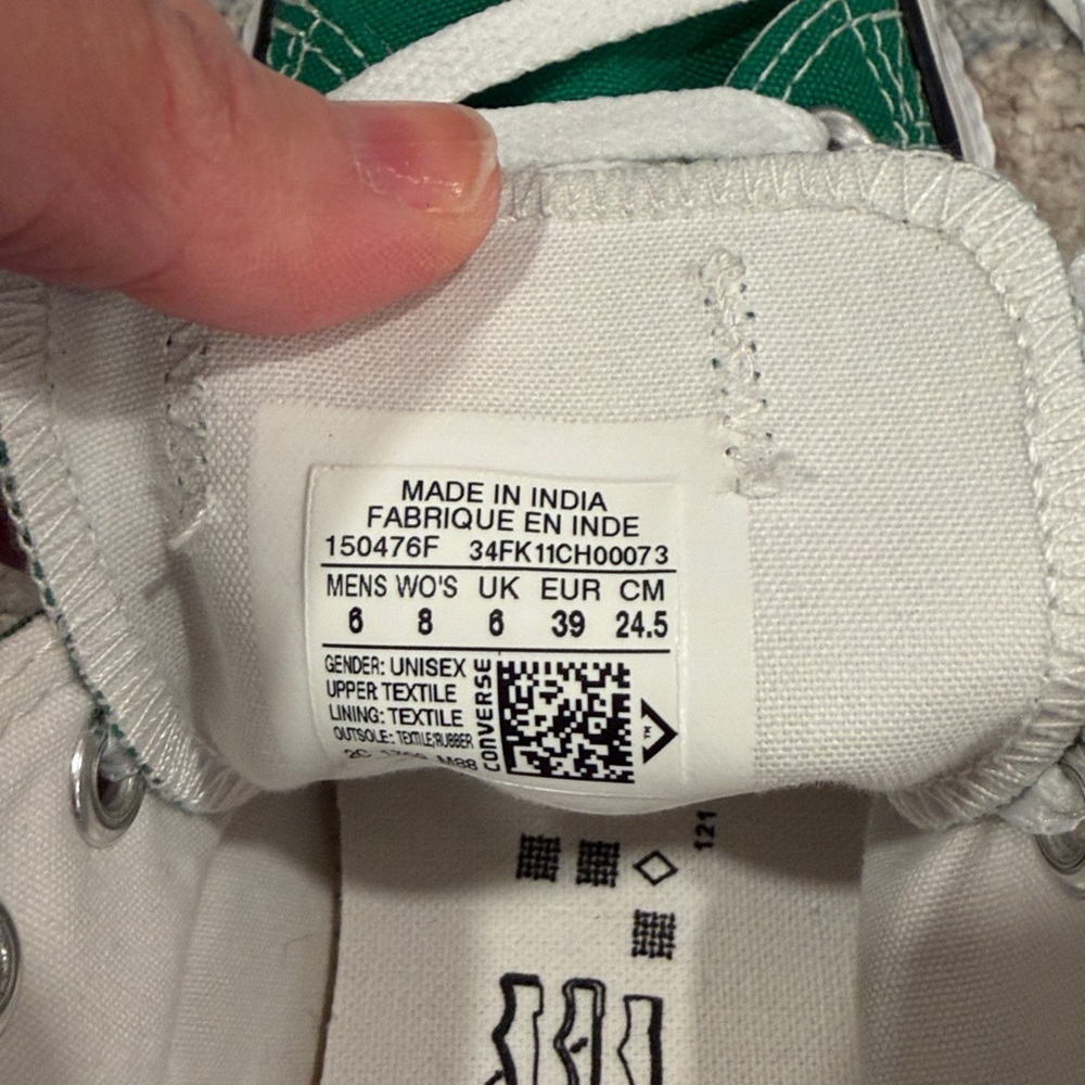 Brand new green converse - Picture 4 of 5